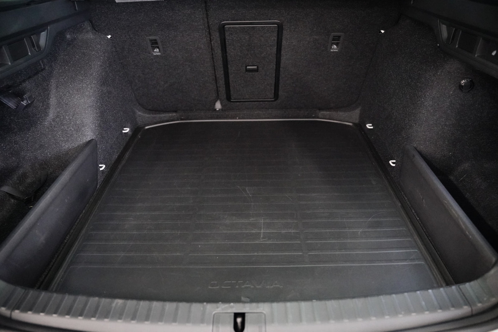 Škoda Octavia 2.0 TDI 110 kW Top Selection – foto 29