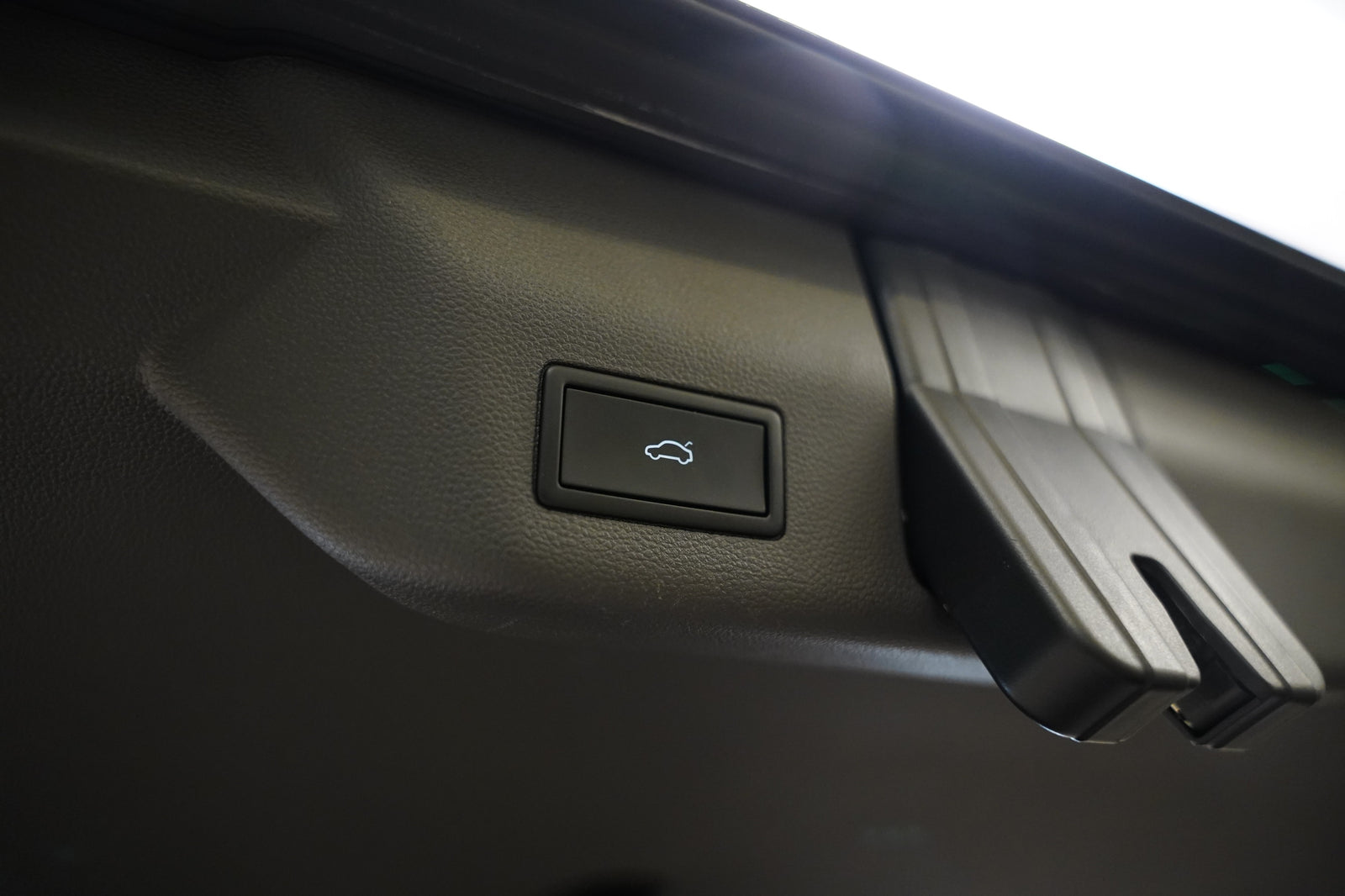 Volkswagen Multivan 2.0 TDI 110kW DSG Edition Long – foto 28