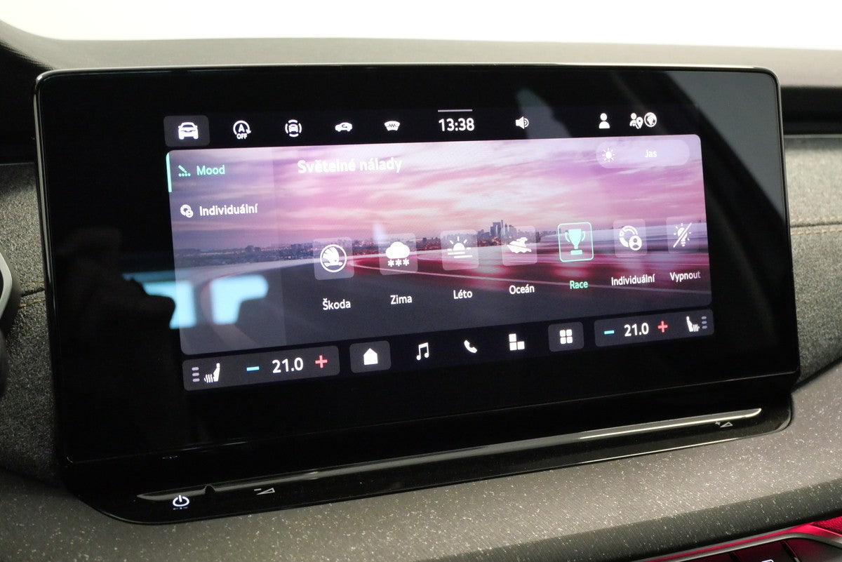 Škoda Octavia 2.0 TDI 110  kW Selection – foto 19