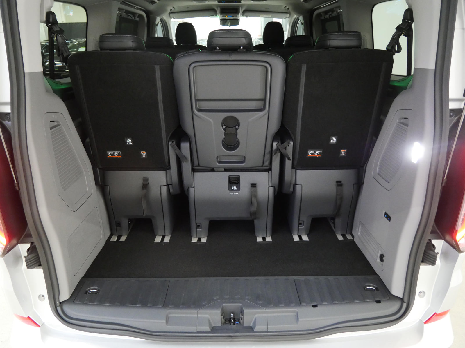 Ford Tourneo Custom 2.0 EcoBlue 125 kW Titanium X – foto 29
