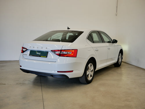 Škoda Superb 1.5 TSI 110 kW DSG Ambition – foto 2