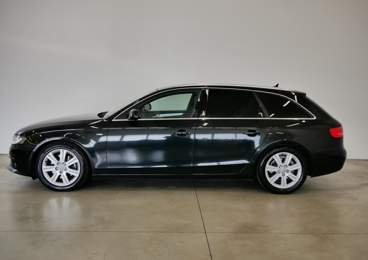 Audi A4 2.0 TDI 125 kW S line 4x4