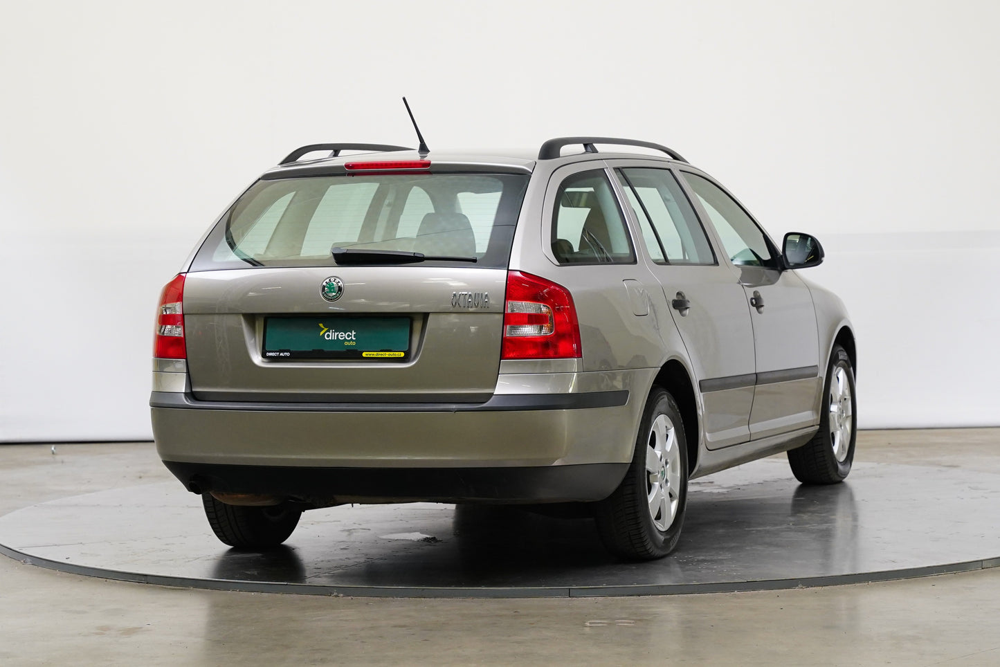 Škoda Octavia 1.6 MPI 75 kW Tour