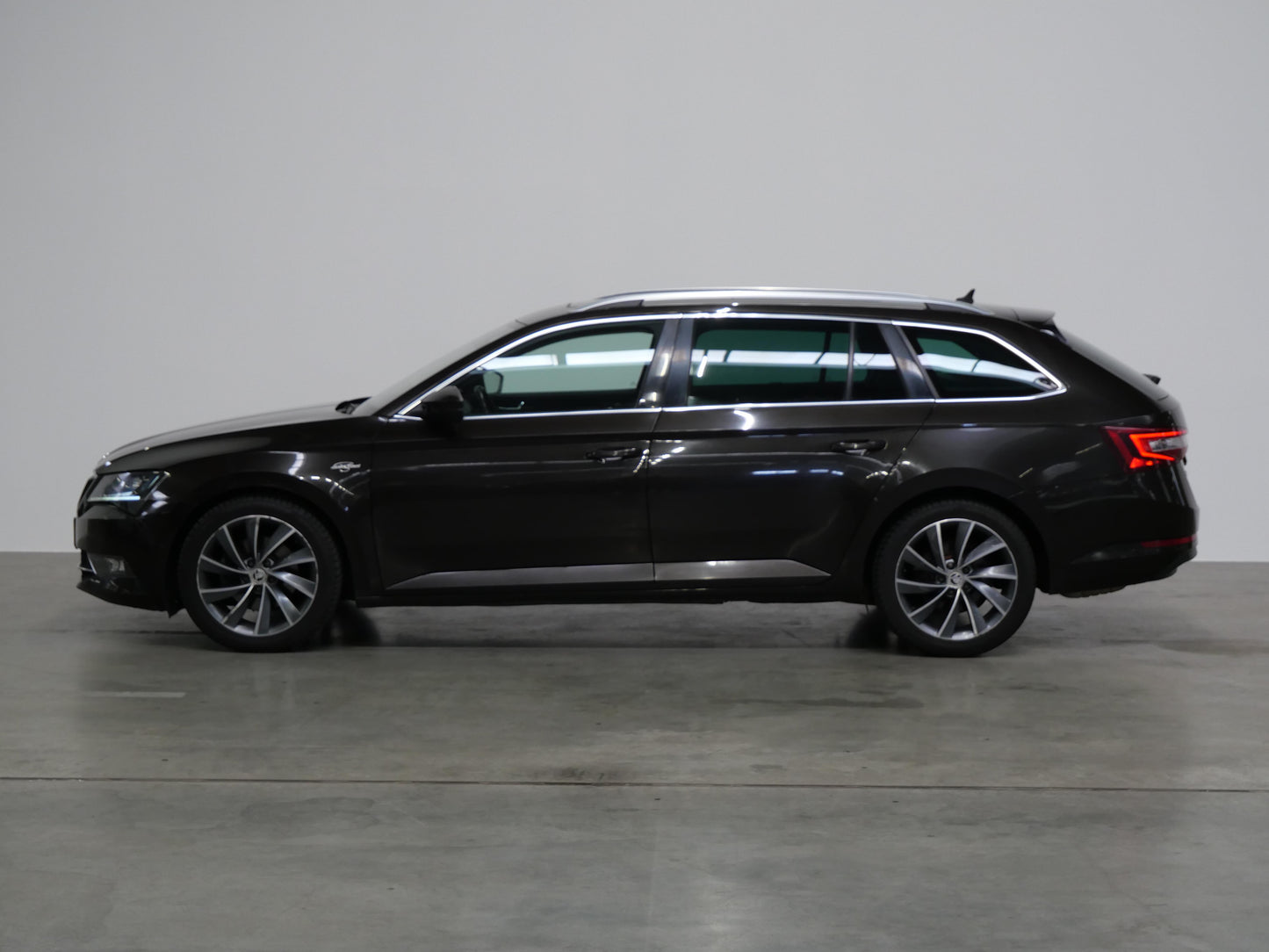 Škoda Superb 2.0 TDI 140 kW 4x4 L&K