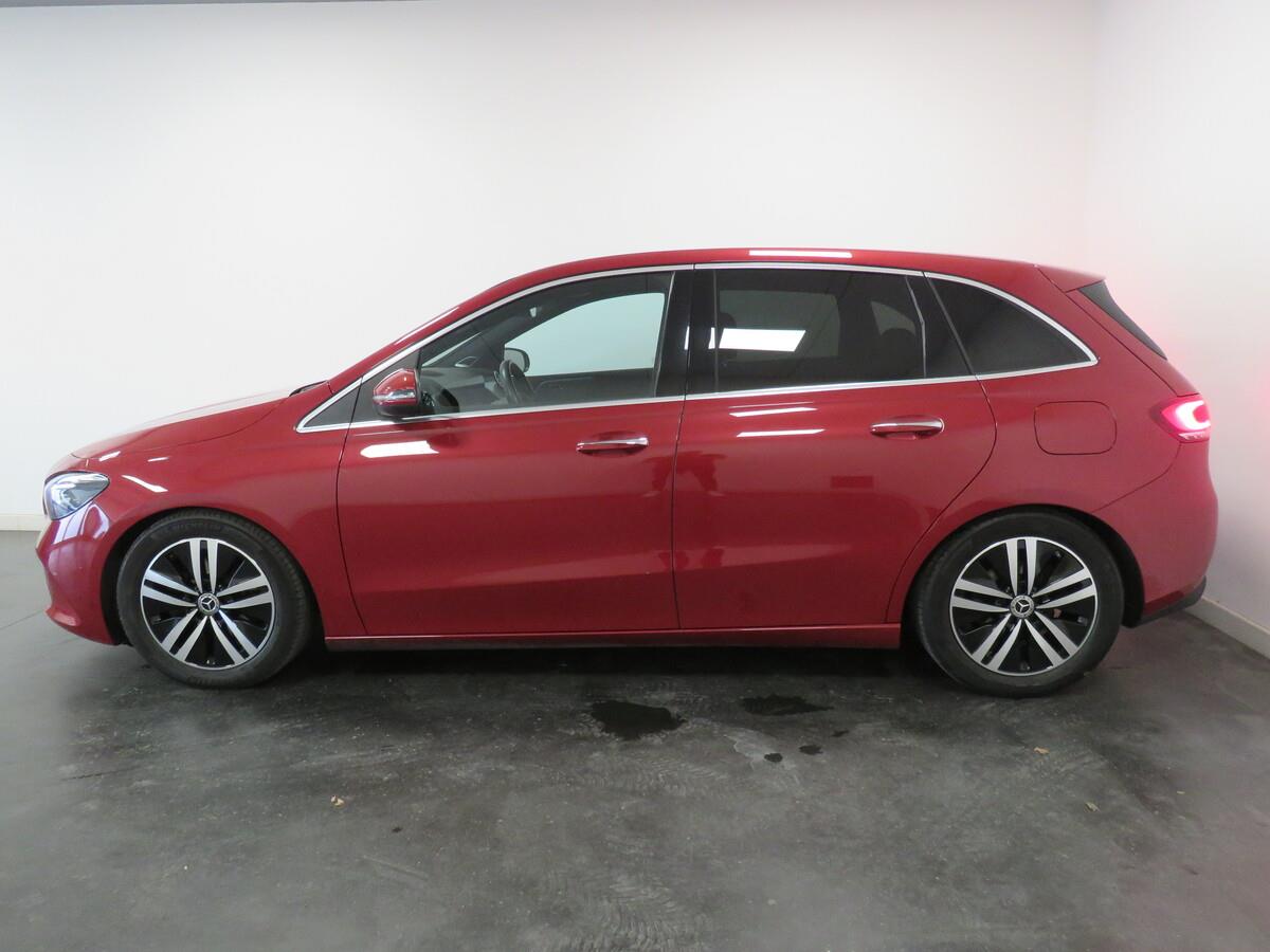 Mercedes-Benz B200 200d 110 kW