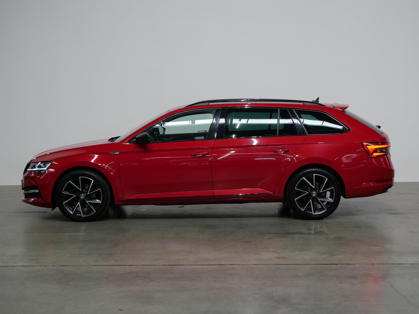 Škoda Superb 2.0 TDI 110 kW Sportline