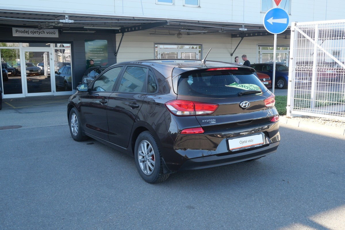 Hyundai i30 1.0 T--GDI 88kW