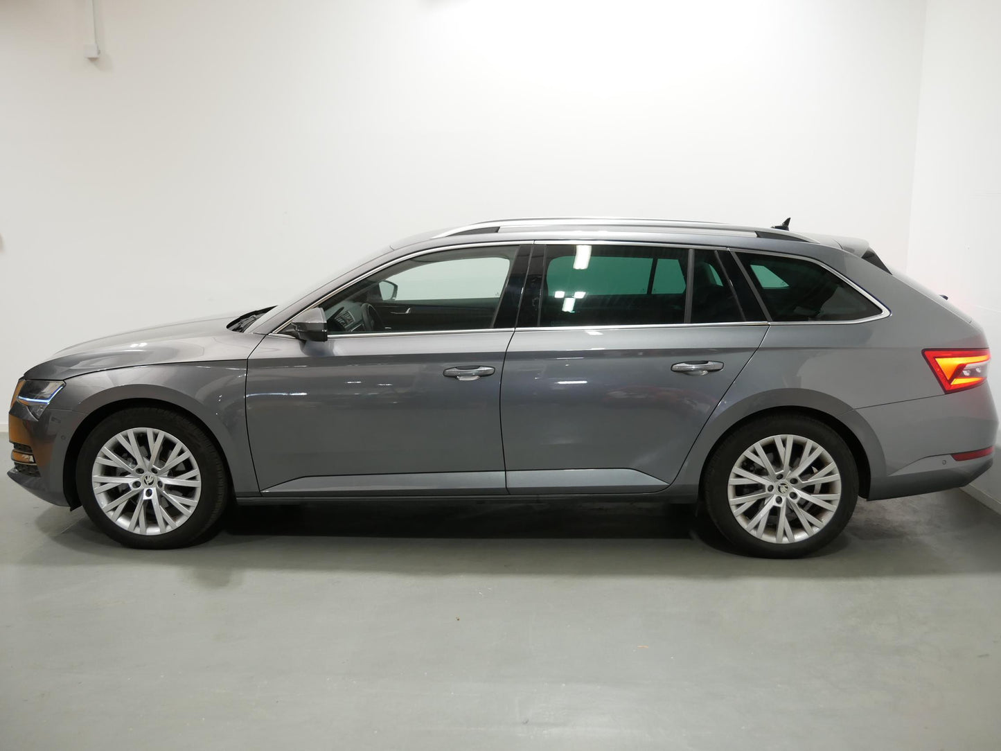 Škoda Superb 2.0 TDI 110 kW Style Plus