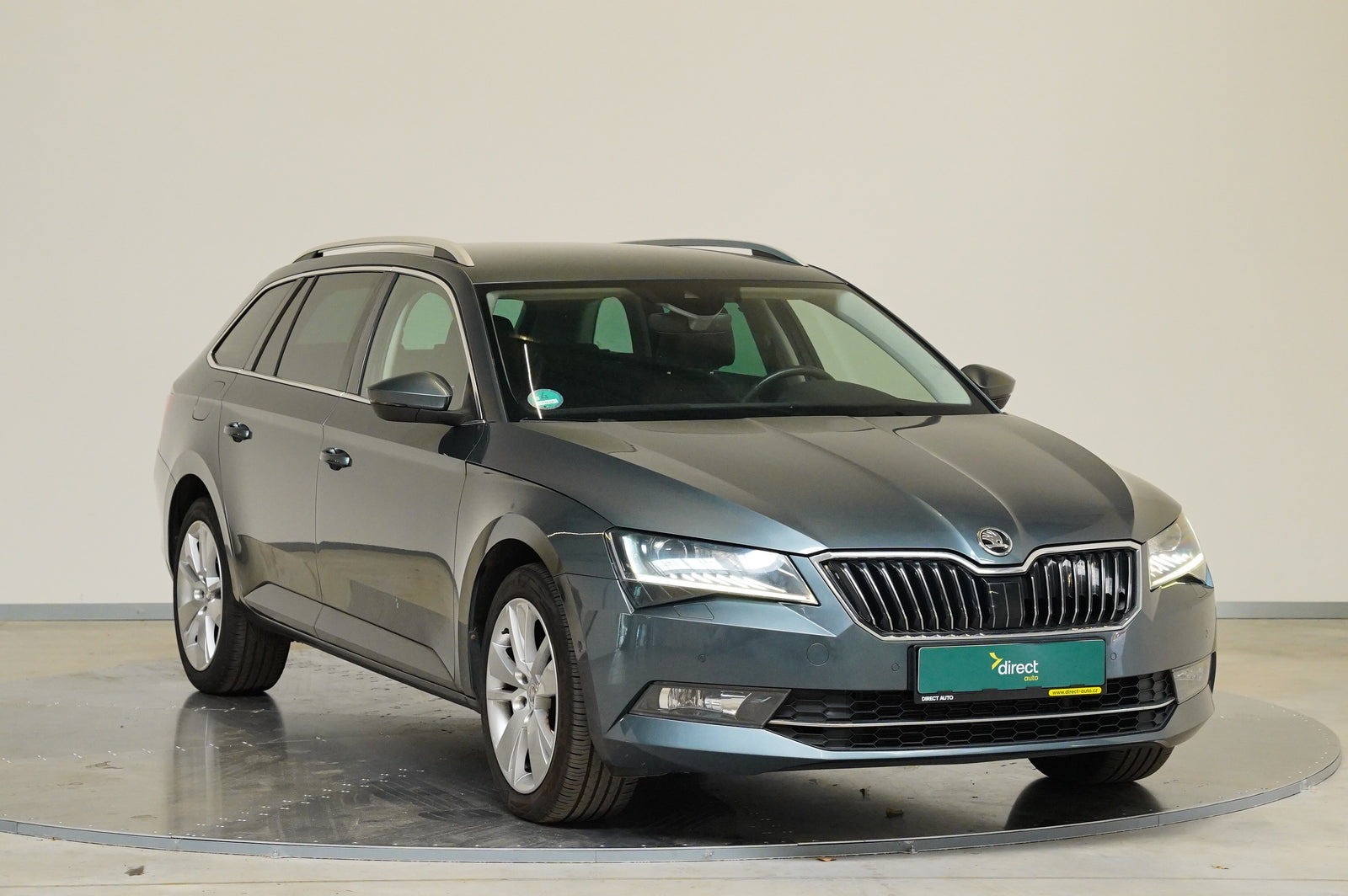 Škoda Superb 2.0 TDI 140 kW 4x4 DSG Style – foto 2