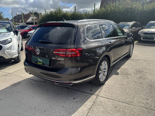 Volkswagen Passat 2.0 TDI 176kW DSG 4x4 Highline – foto 2