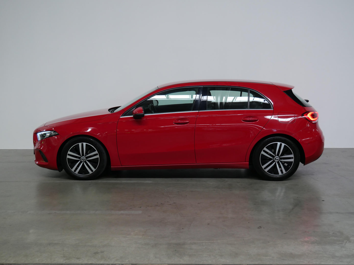 Mercedes-Benz A-Class 180d 85 kW