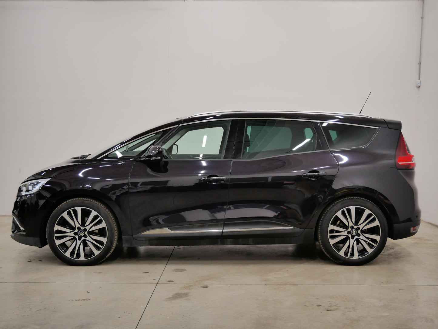 Renault Grand Scénic 1.6 dCi 118 kW Initiale Paris