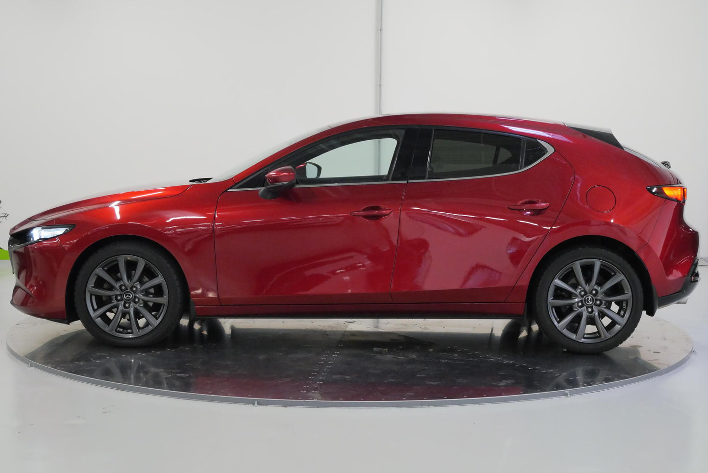 Mazda 3 2.0 Skyactiv-X180 132 kW GT Pl