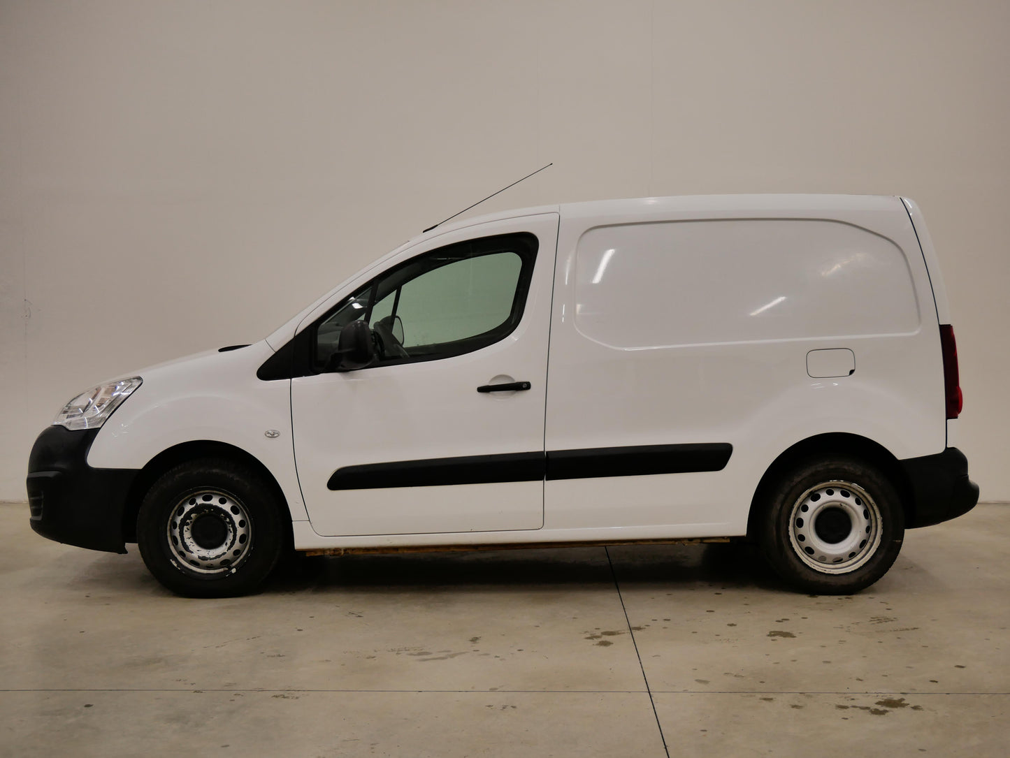 Peugeot Partner 1.6 BlueHDi 55 kW Furgon L1