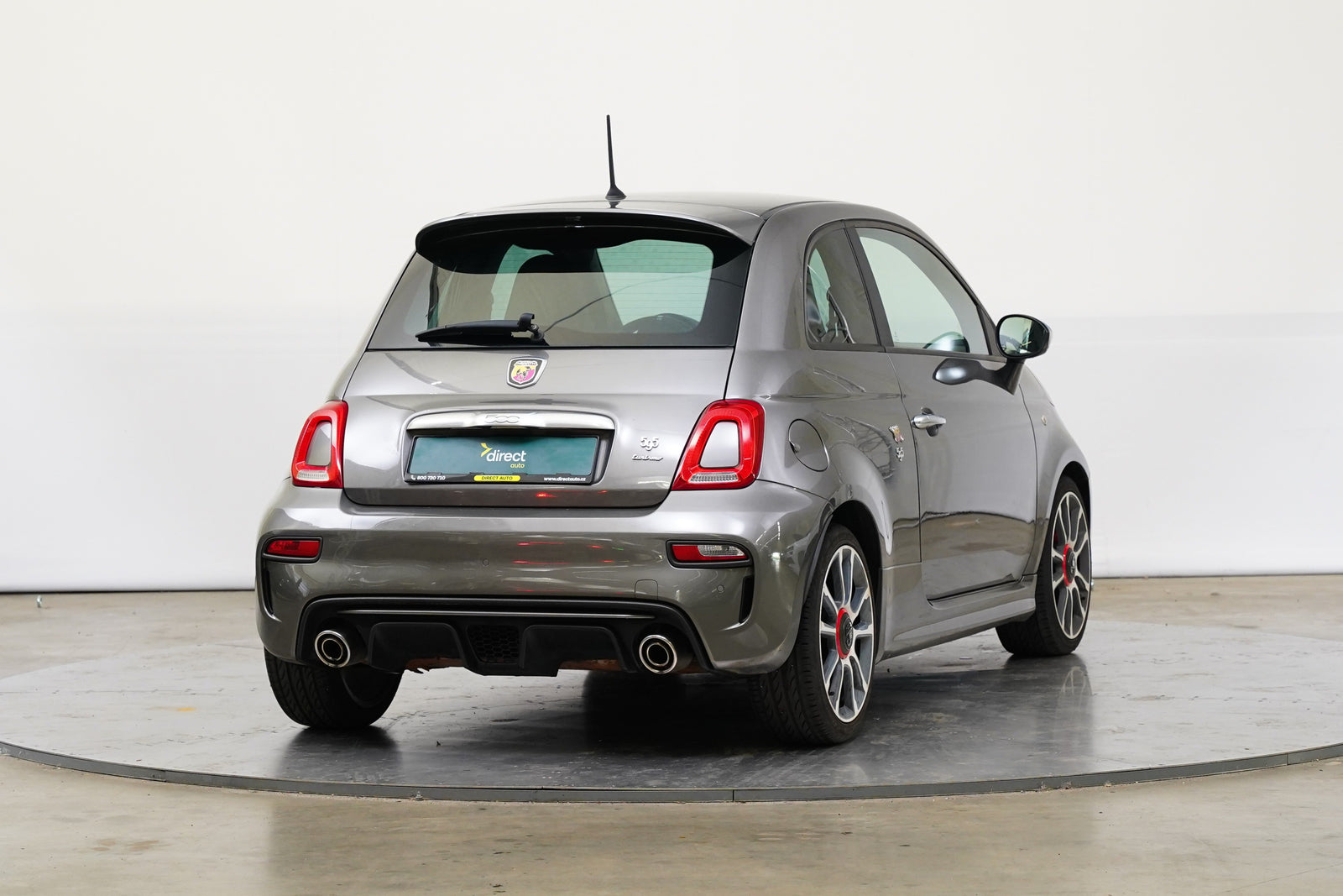 Abarth 595 1.4 Turbo 121 kW Turismo – foto 2