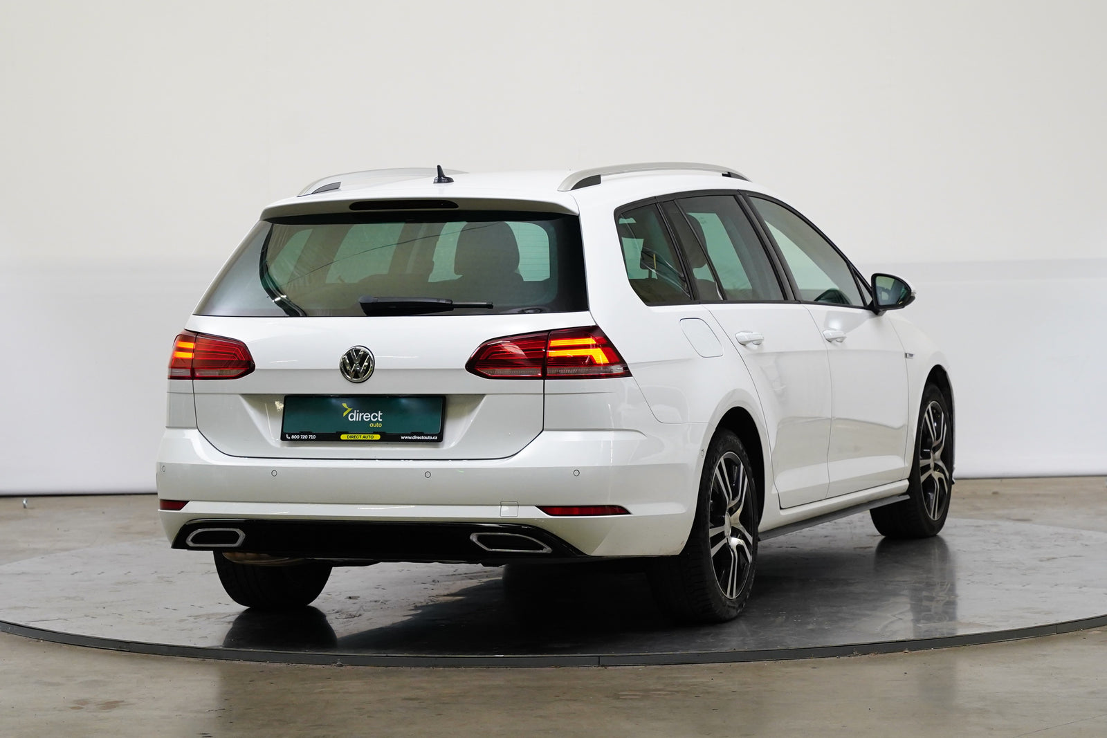 Volkswagen Golf 2.0 TDI 110 kW Comfortline – foto 2
