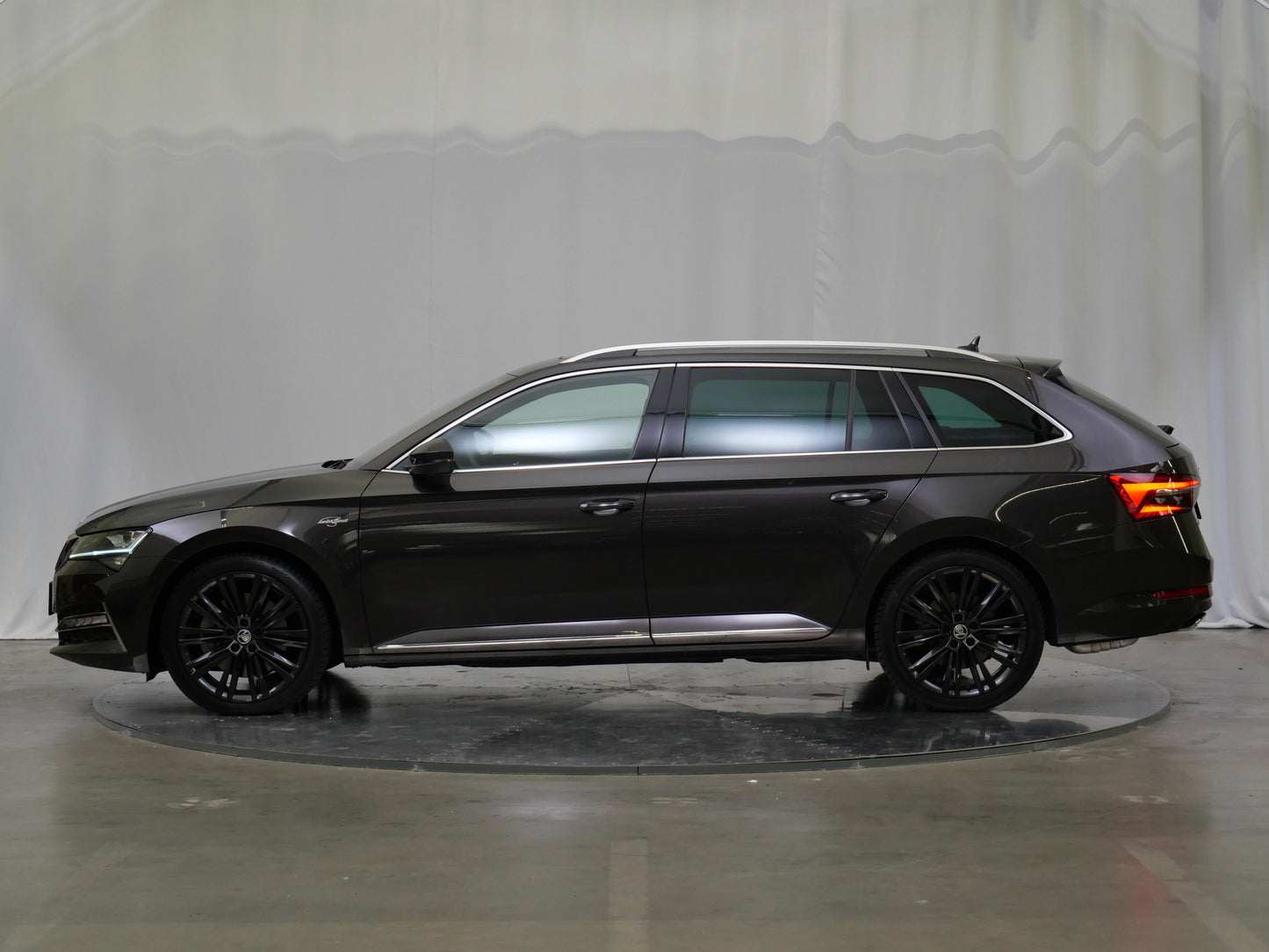 Škoda Superb 2.0 TSI 206 kW L&K