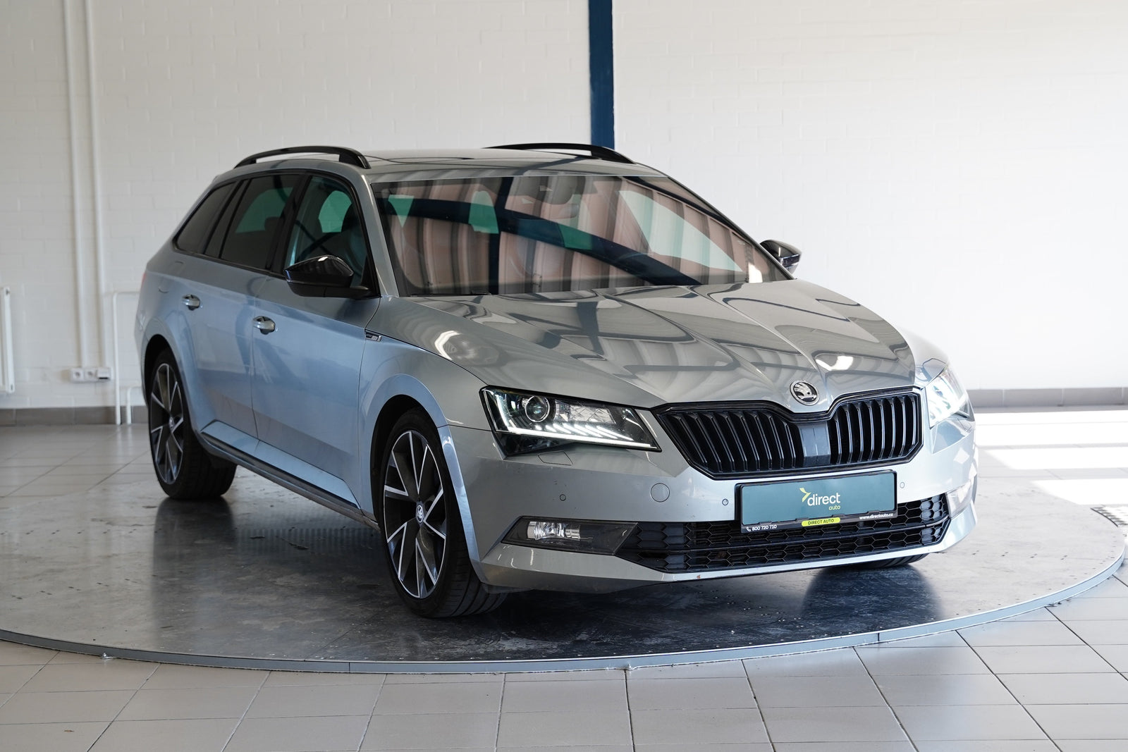 Škoda Superb 2.0 TDI 140 kW DSG 4x4 – foto 2