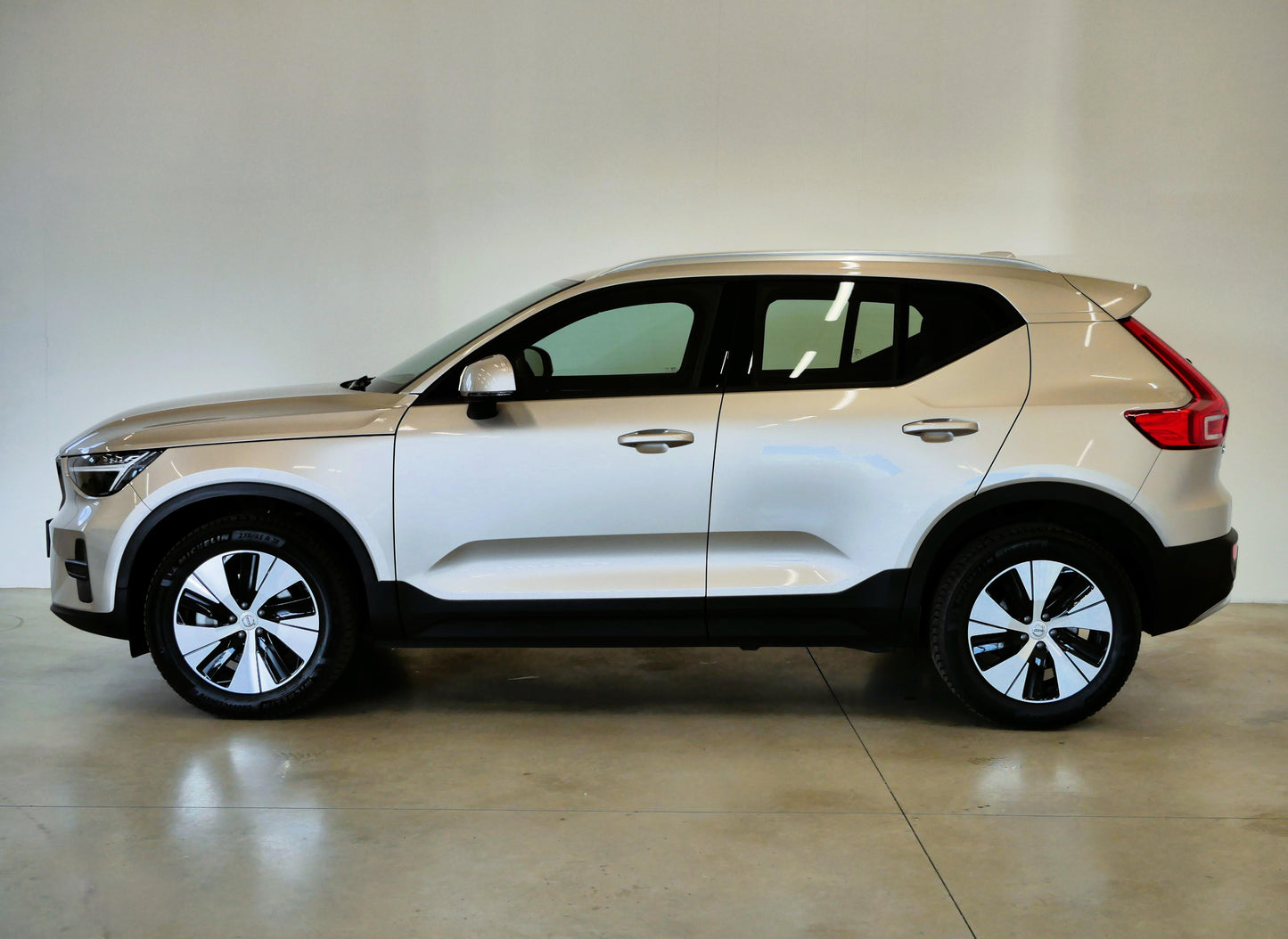 Volvo XC40 Core 2.0i B3