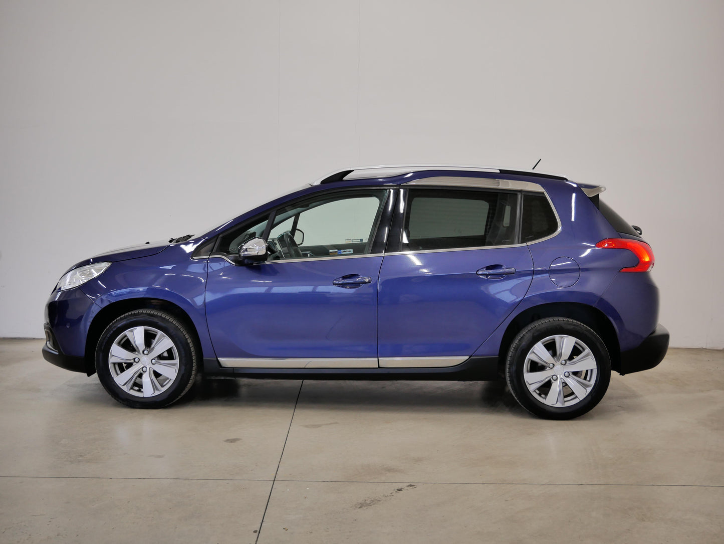 Peugeot 2008 1.2 PureTech 60 kW Allure