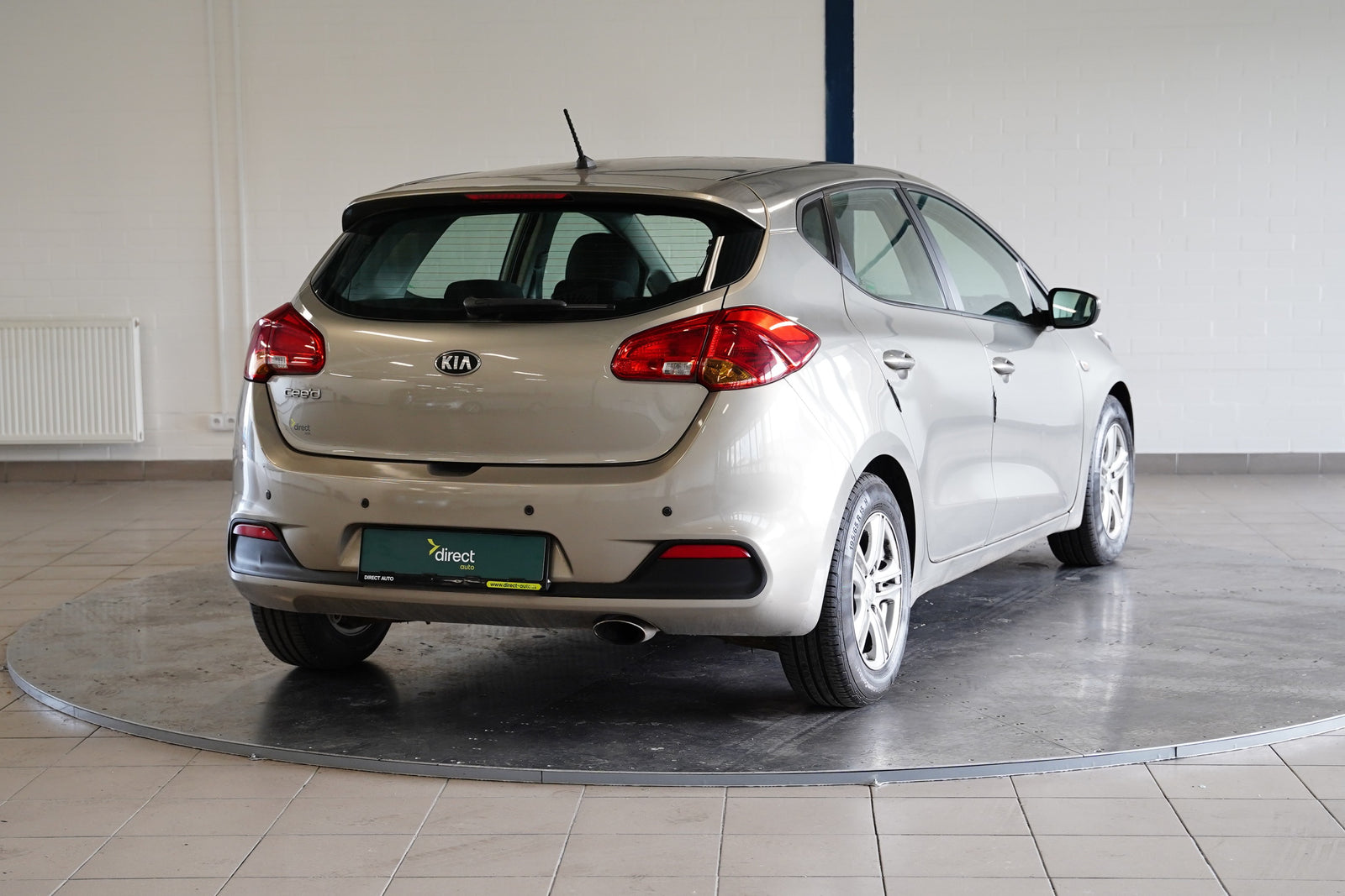 Kia Ceed 1.6 GDI 99 kW – foto 2