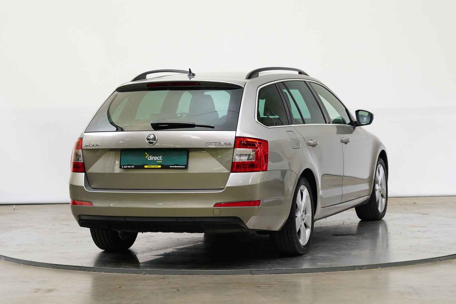 Škoda Octavia 1.2 TSI 77 kW Elegance – foto 2