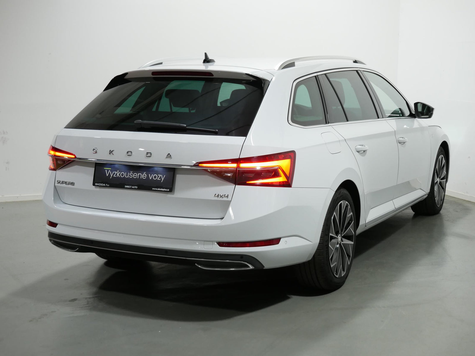 Škoda Superb 2.0 TDI 147 kW L&K – foto 2