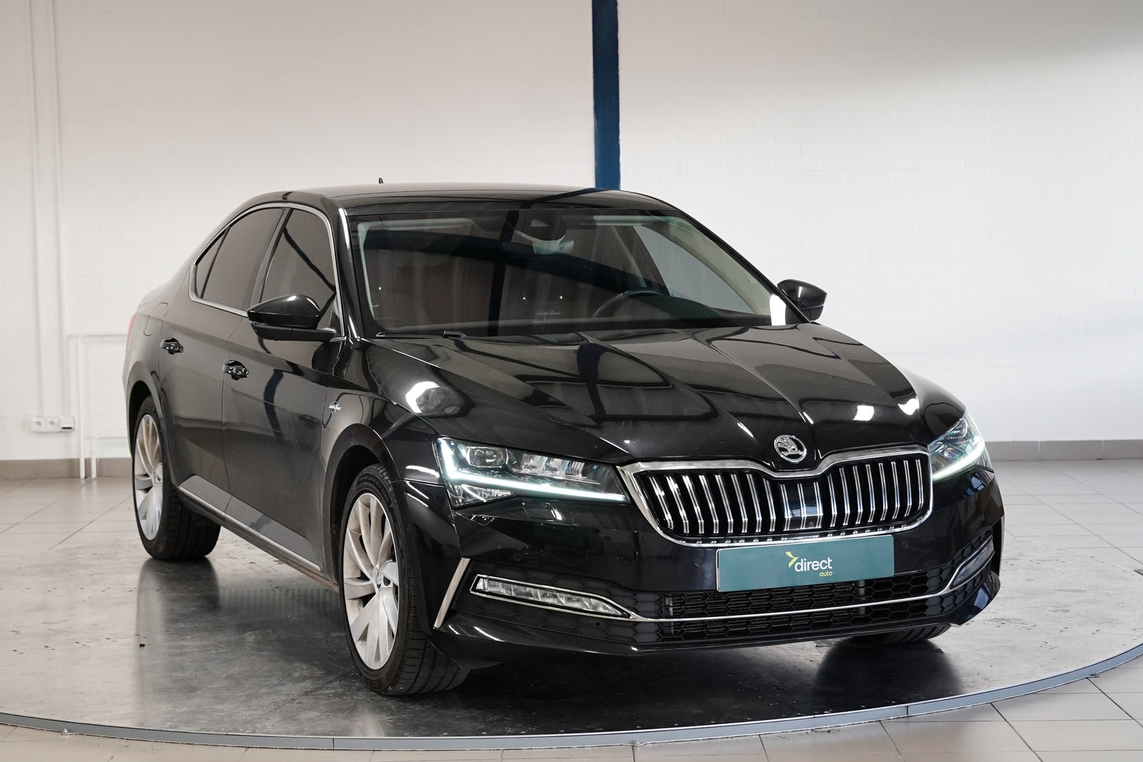 Škoda Superb 2.0 TDI 147kW L&K – foto 2
