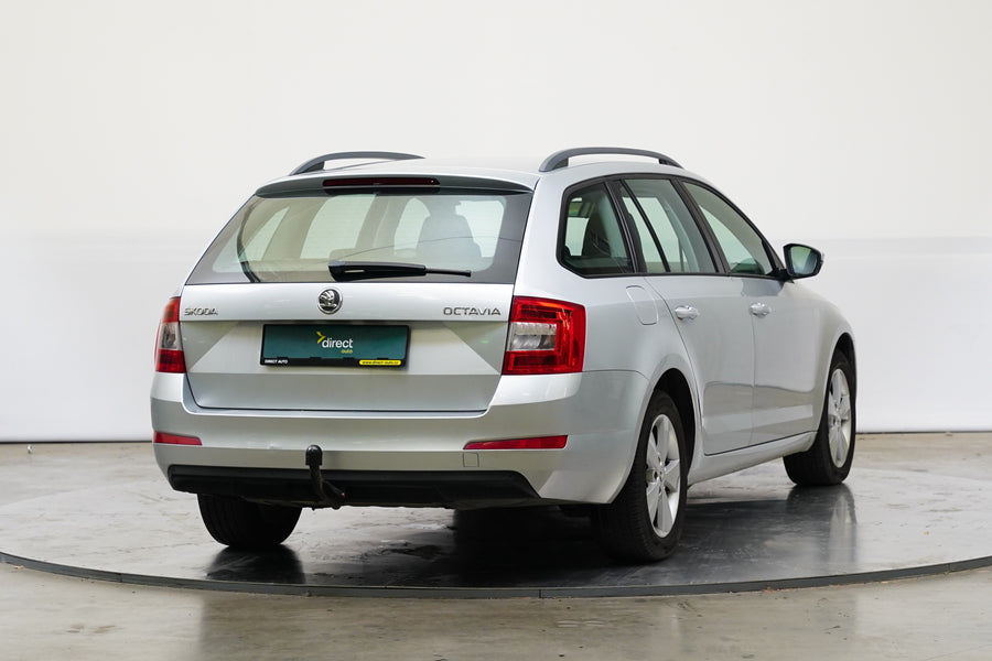 Škoda Octavia 1.6 TDI DSG Elegance – foto 2