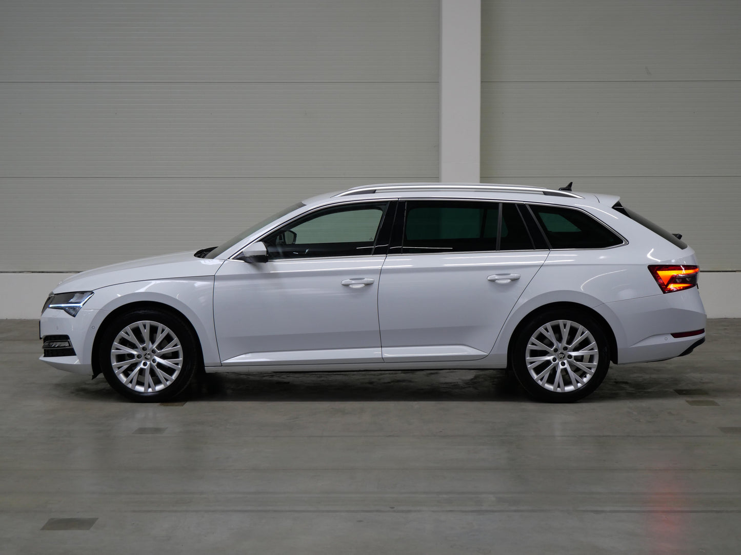 Škoda Superb 2.0 TDI 110 kW Style TOP