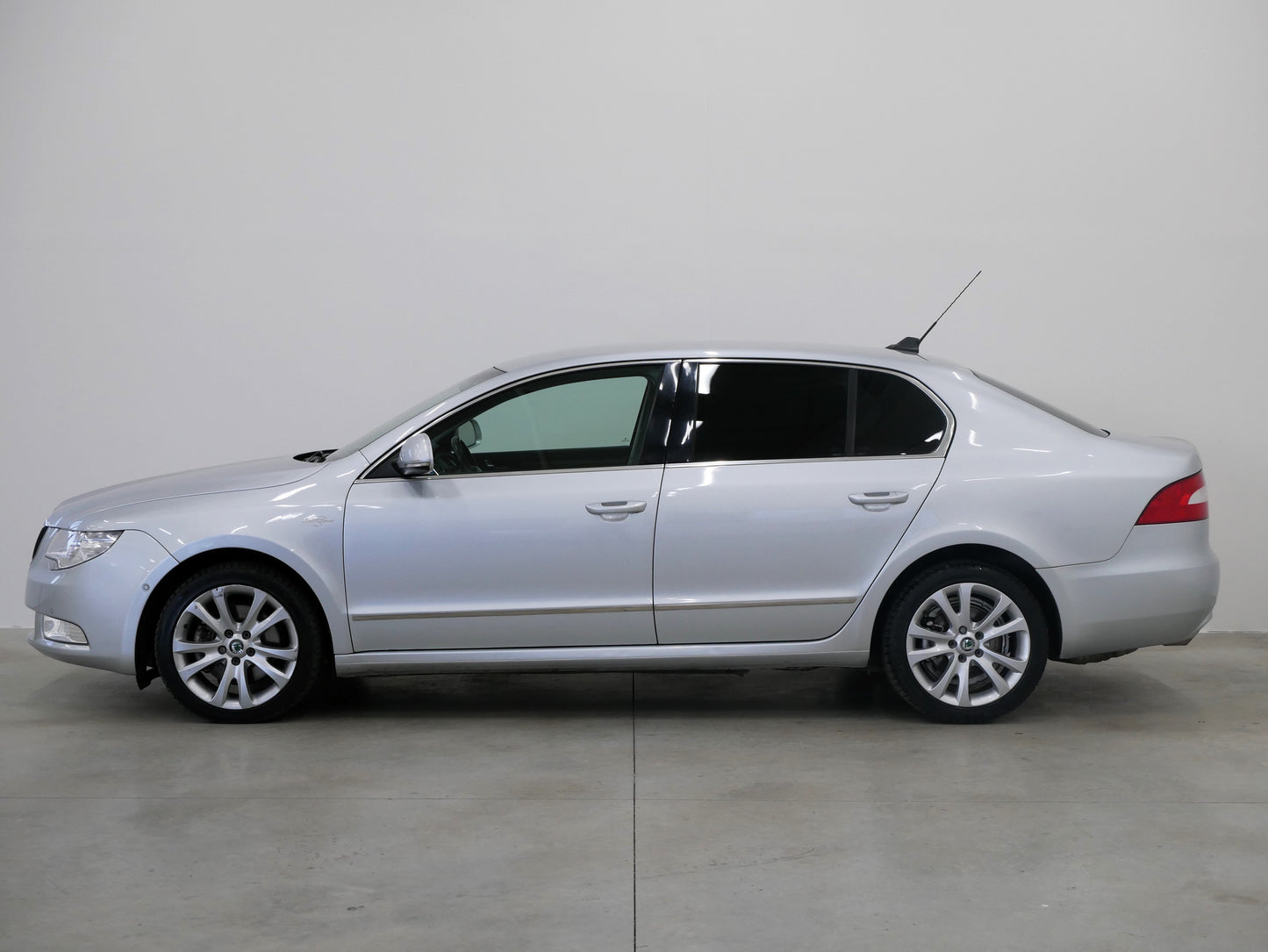 Škoda Superb 1.8 TSI Elegance