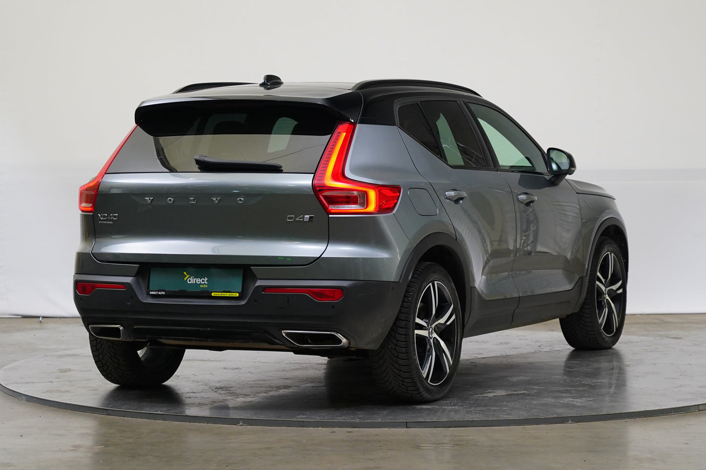 Volvo XC40 2.0 D 140 kW R-design AWD