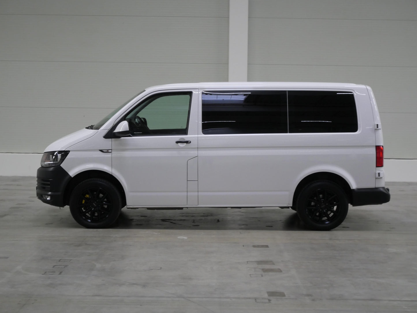 Volkswagen Transporter T6 2.0 TDI 110 kW 9 MÍST MANUÁ