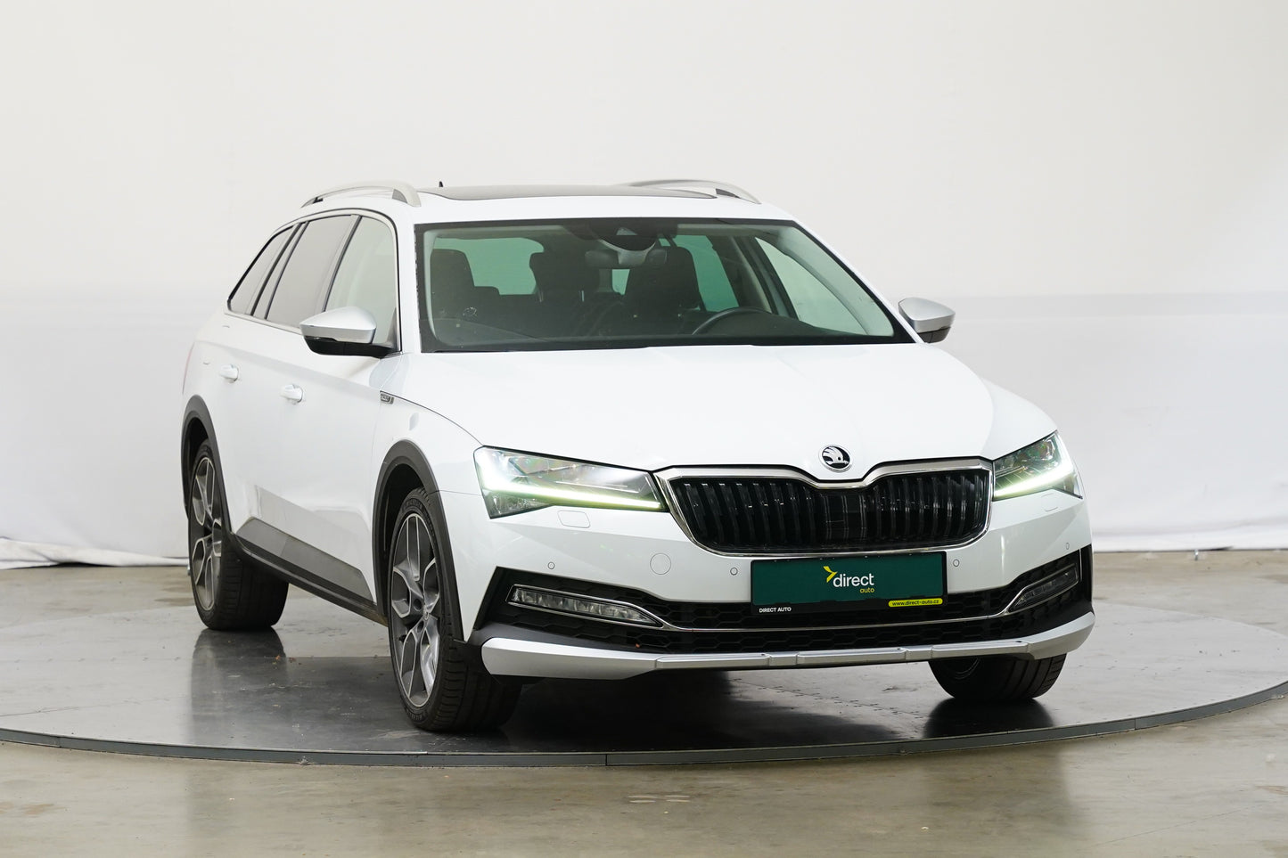 Škoda Superb 2.0 TSI 200 kW Scout
