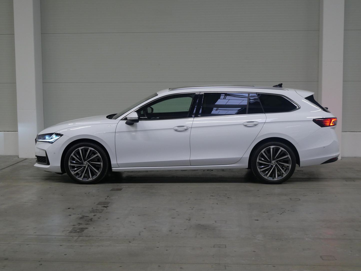 Škoda Superb 2.0 TDI 142 kW L&K