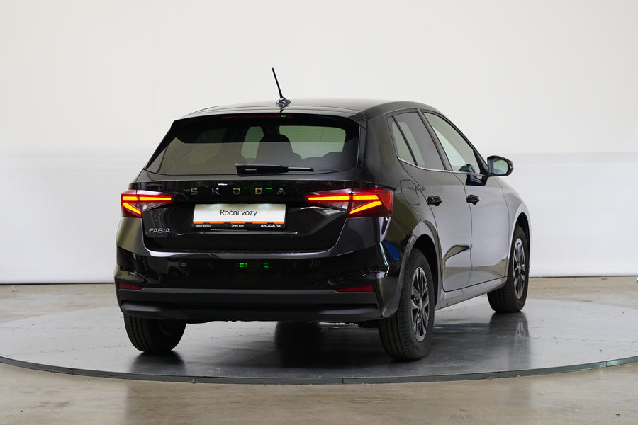 Škoda Fabia 1.0 TSI 85kW DSG Top Selection – foto 2