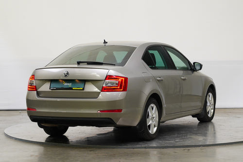 Škoda Octavia 1.8 TSI 132 kW DSG Style – foto 2