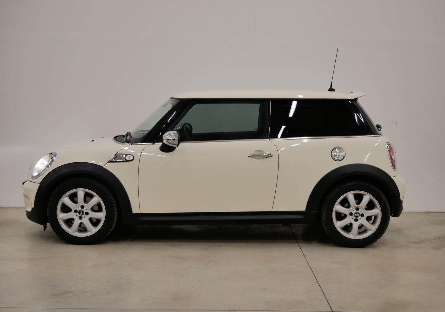 Mini Cooper S 1.6i 128 kW