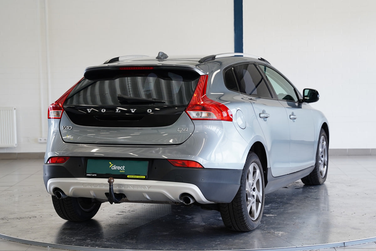 Volvo V40 2.0 D4 140 kW Cross Country – foto 2