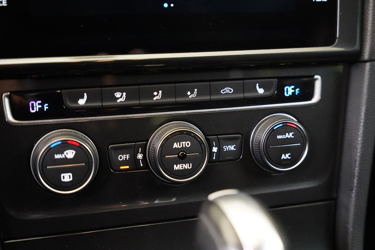 Volkswagen Golf 2.0 TDI 110 kW Comfortline – foto 22