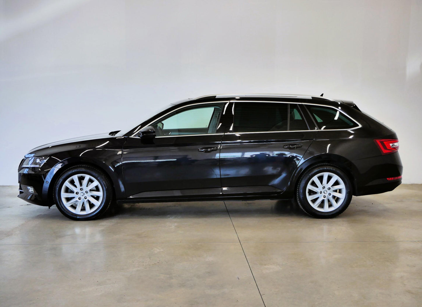 Škoda Superb 1.6 TDI Style