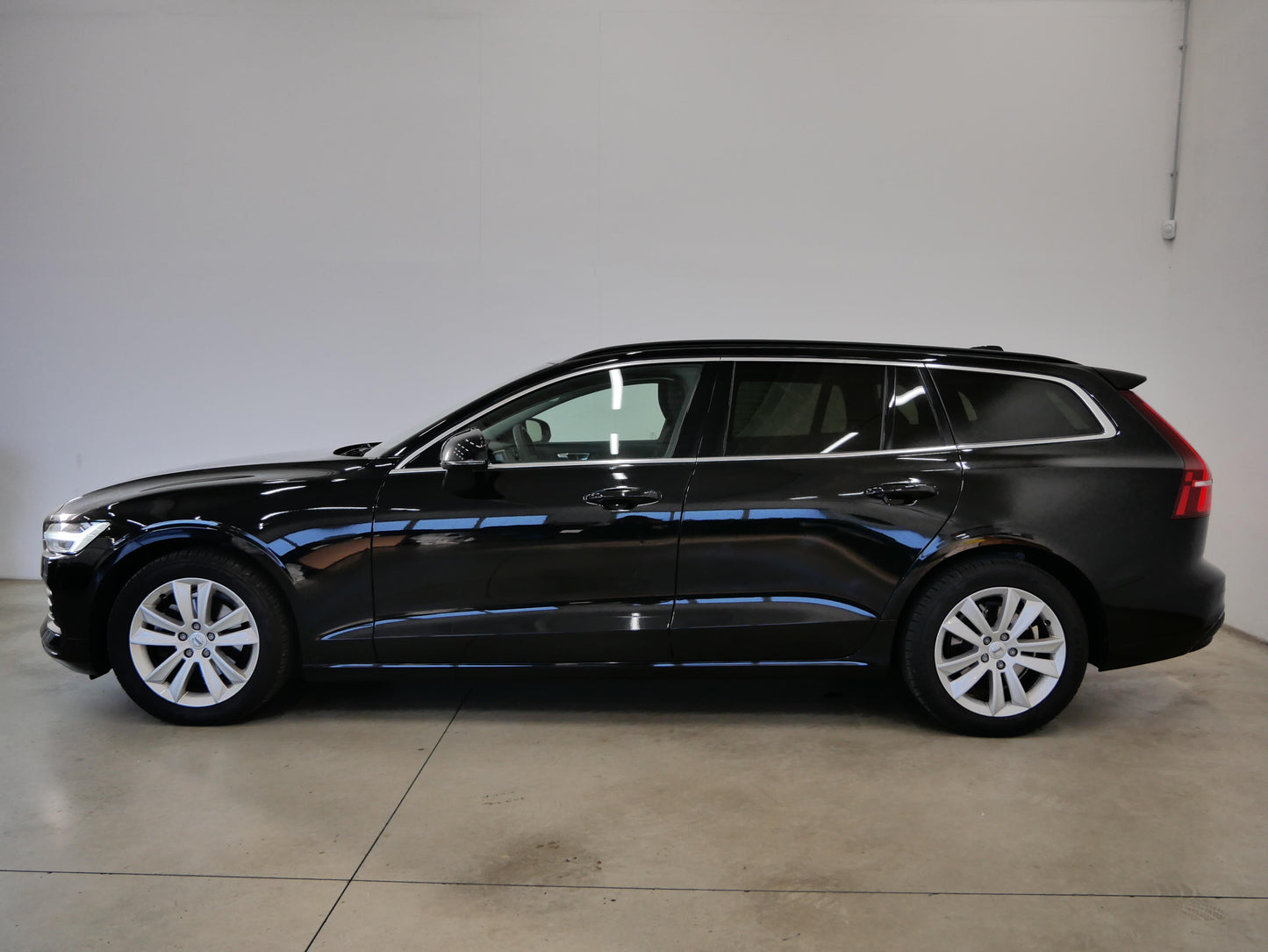 Volvo V60 B4 145 kW Core AUT