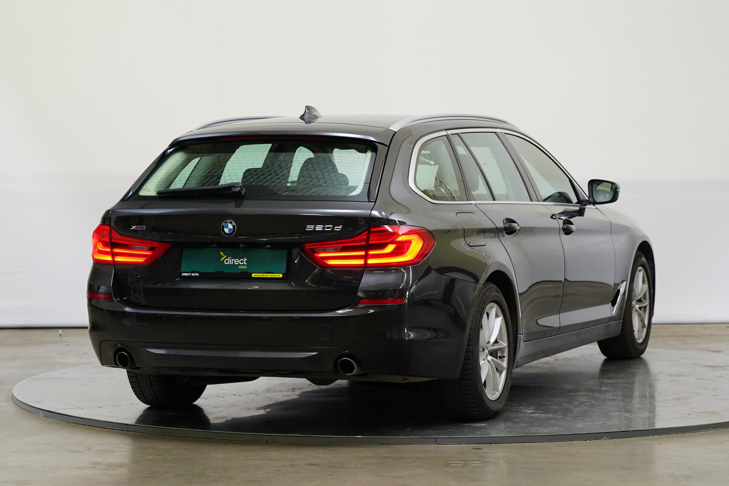 BMW 5 Series 520d xDrive 140 kW