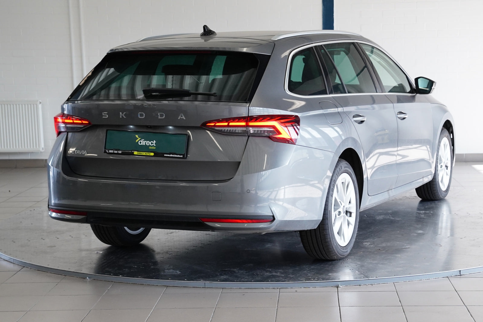 Škoda Octavia 2.0 TDI 110 kW Top Selection – foto 2