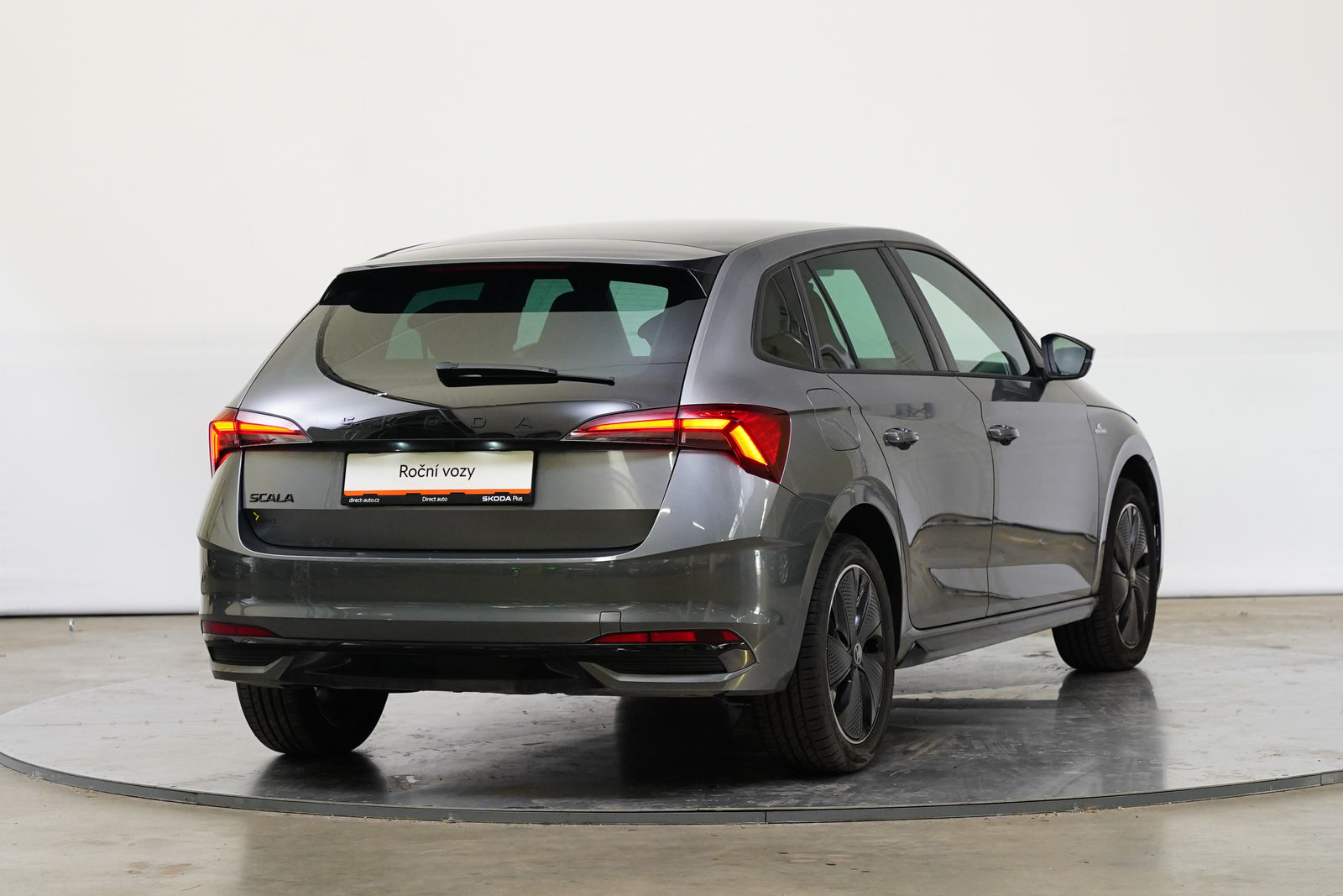 Škoda Scala 1.0 TSI 85 kW DSG Monte Carlo – foto 2