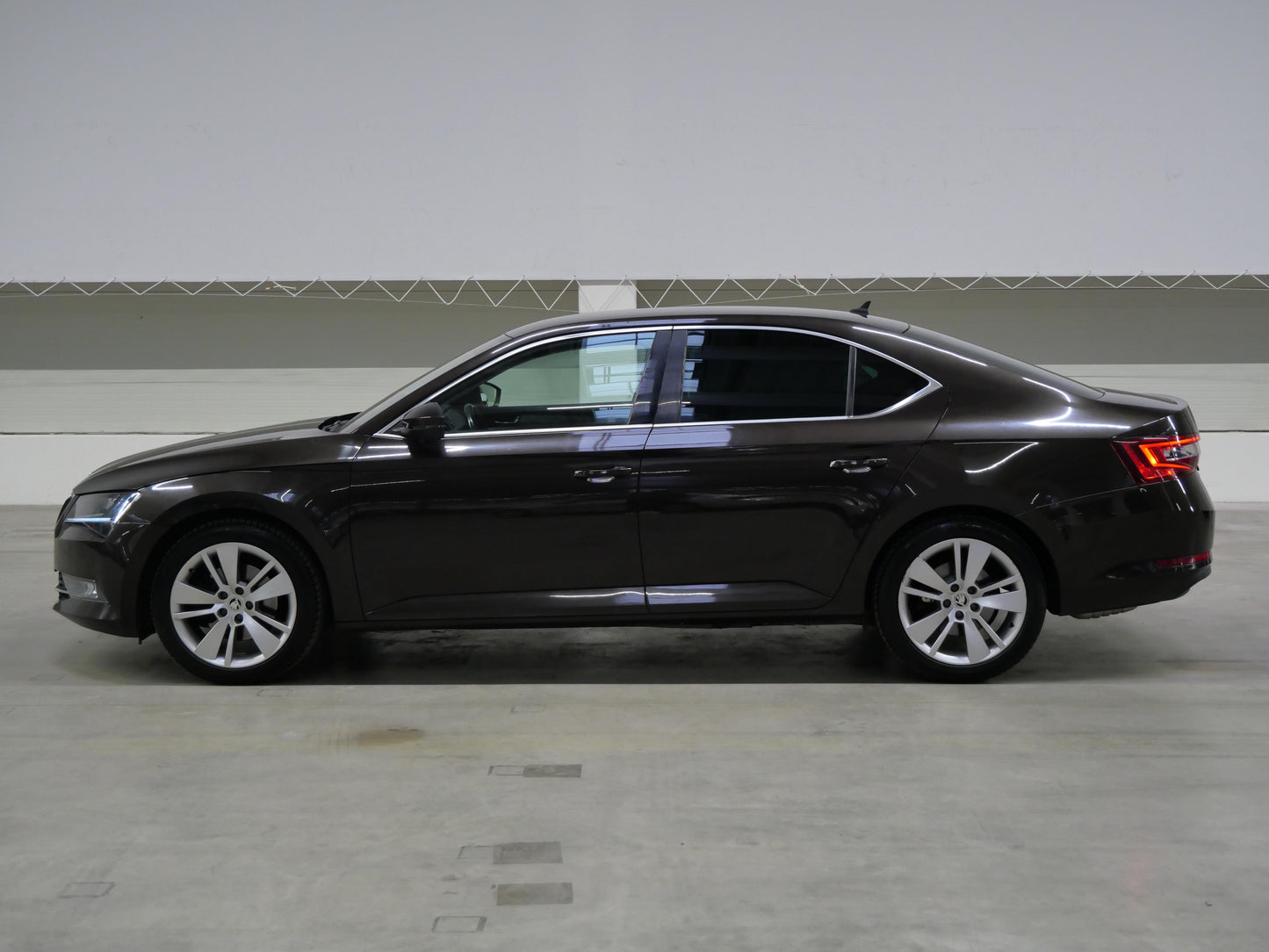 Škoda Superb 2.0 TDI 140 kW DSG Style Plus