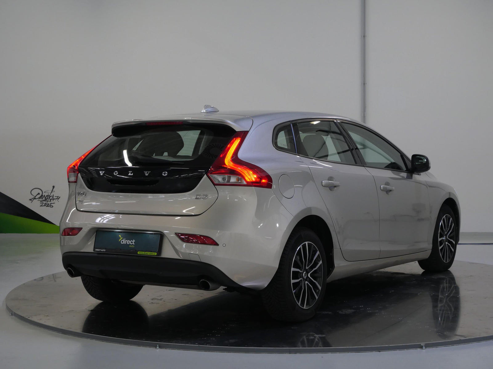Volvo V40 D3 110 kW Momentum – foto 2