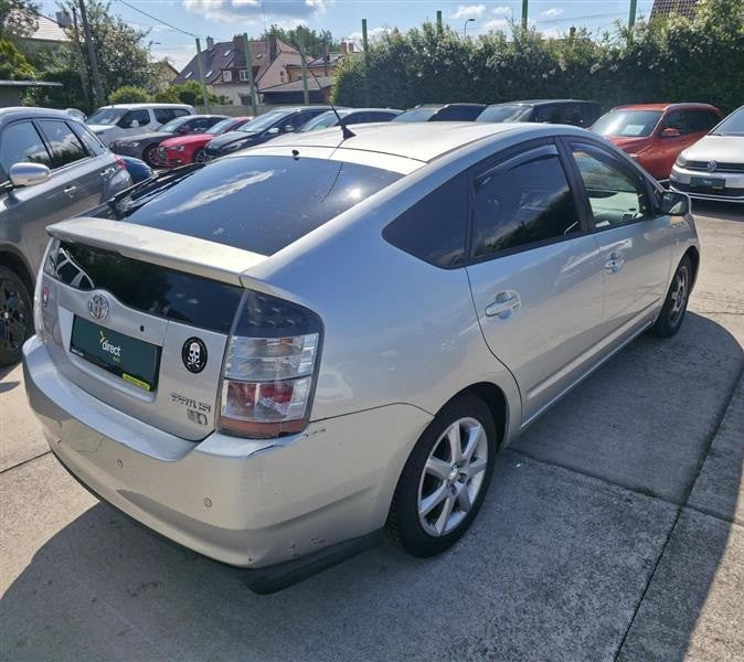 Toyota Prius 1.5i HYBRID AUTOMAT