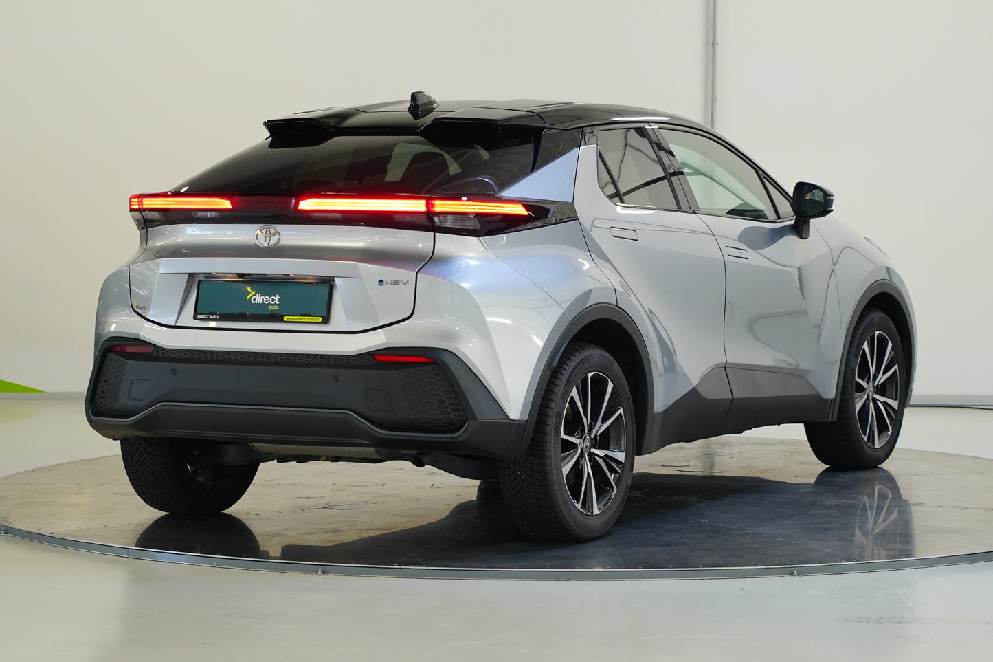 Toyota C-HR 1.8 hybrid 72KW
