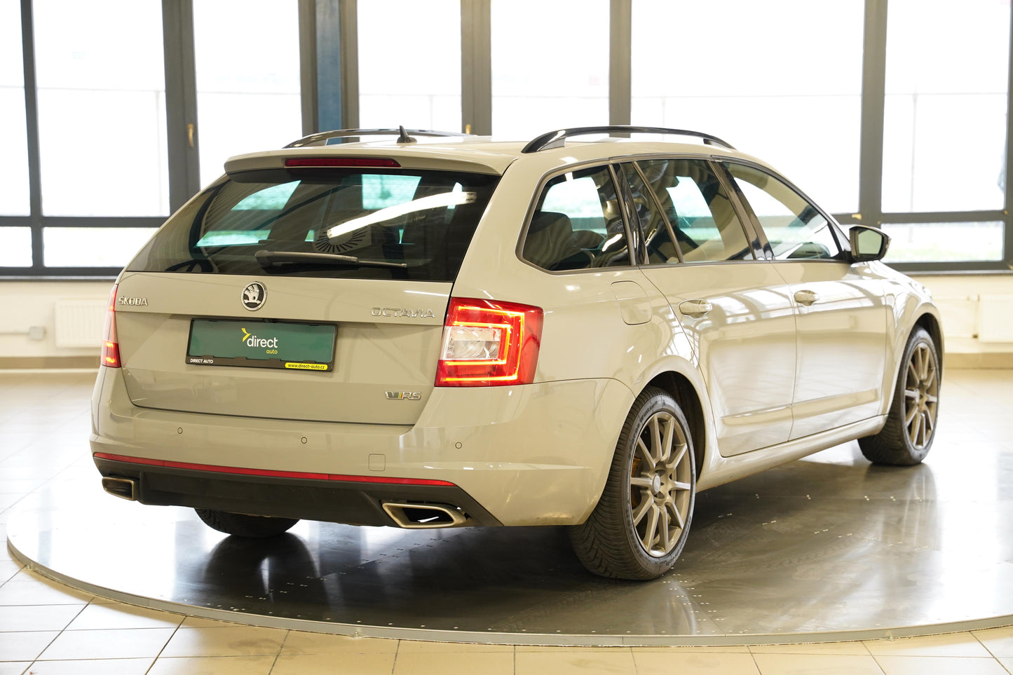 Škoda Octavia 2.0 TDI 135 kW DSG RS